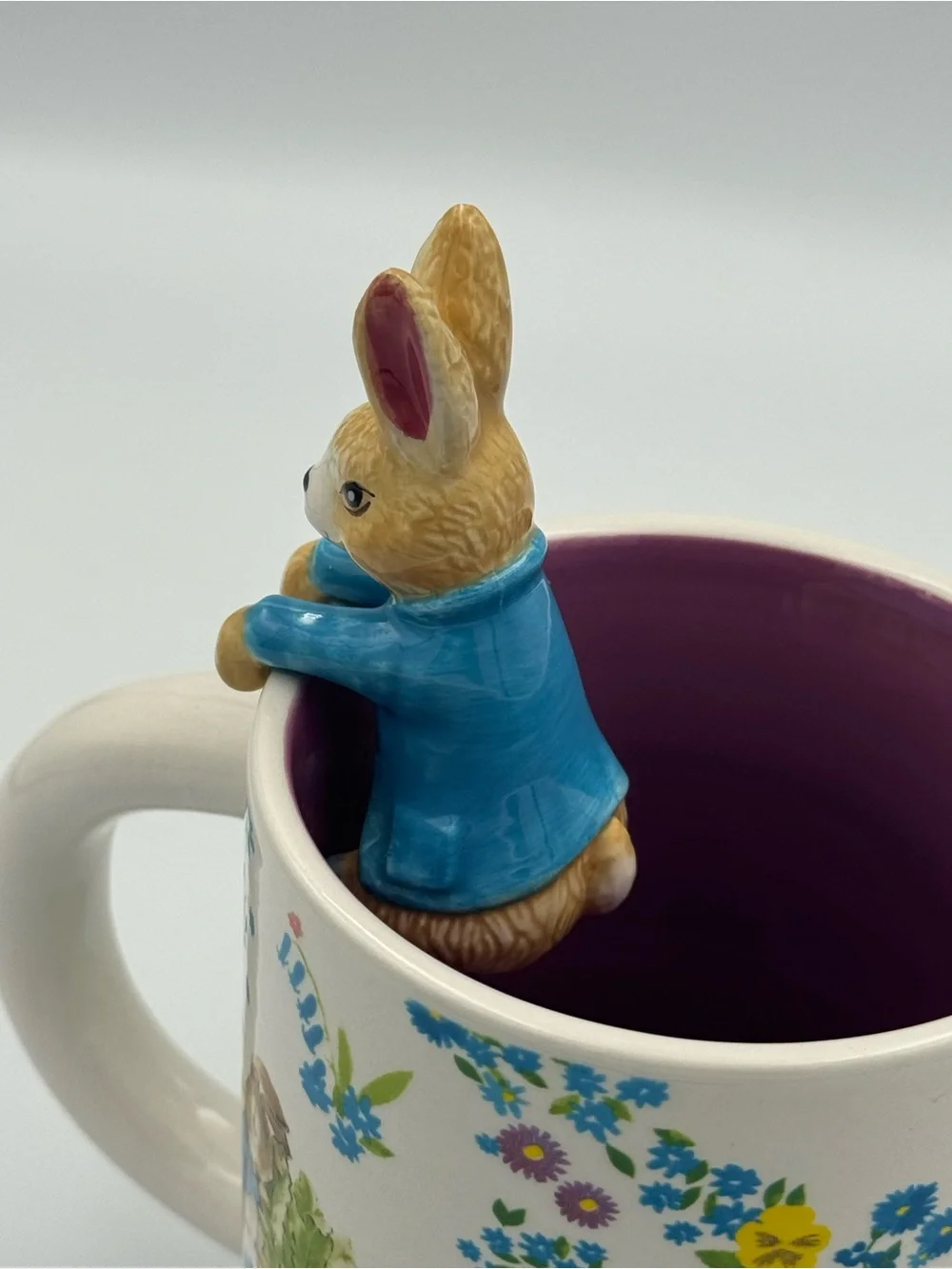 The World of Peter Rabbit‎ Beatrix Potter Bunny Hugger Mug Large 20 oz